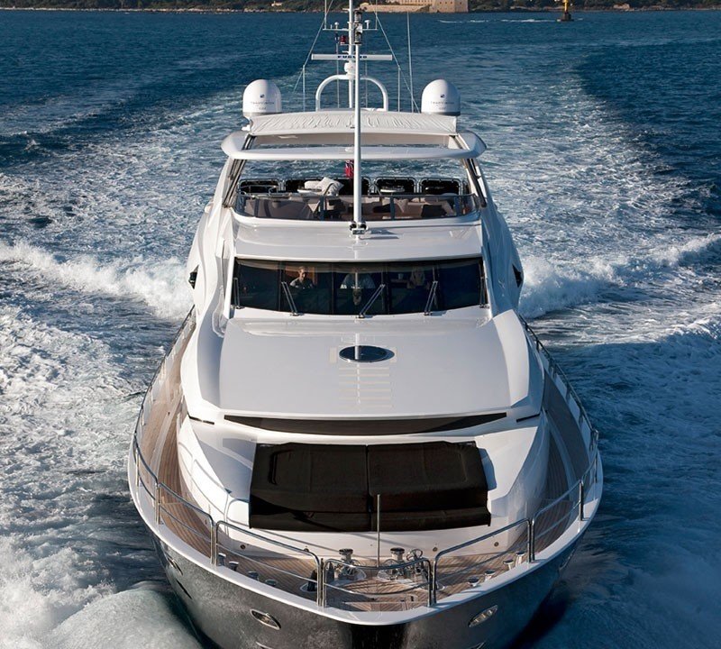 BLACK AND WHITE Yacht Charter Details, Sunseeker | CHARTERWORLD Luxury ...